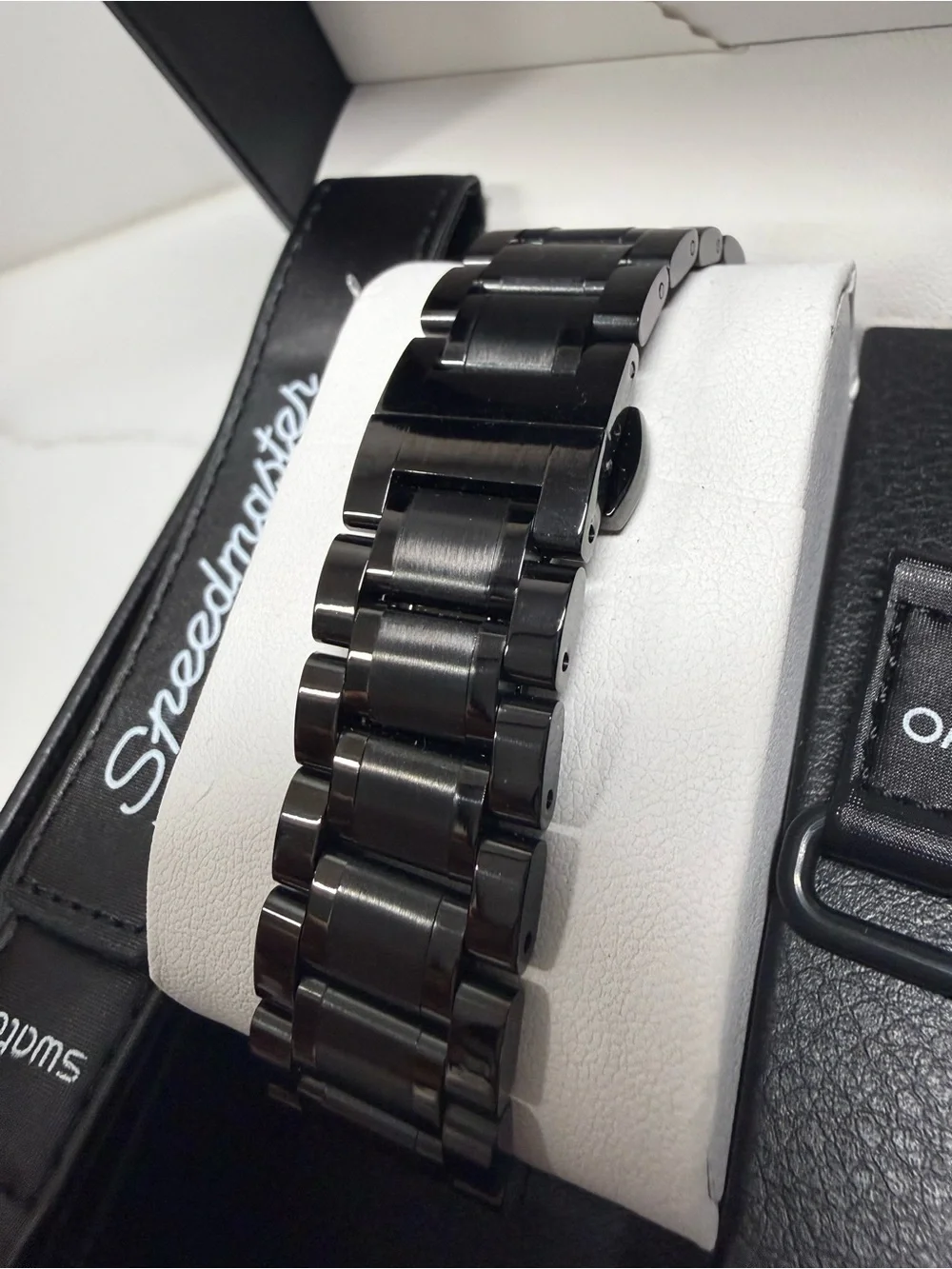MoonSwatch MOD MISSION TO THE MOONPHASE - FULL MOON black/black